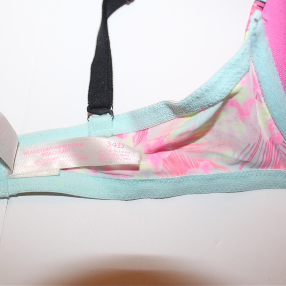 Victoria’s Secret PINK push up 34D bra - Picture 7 of 16